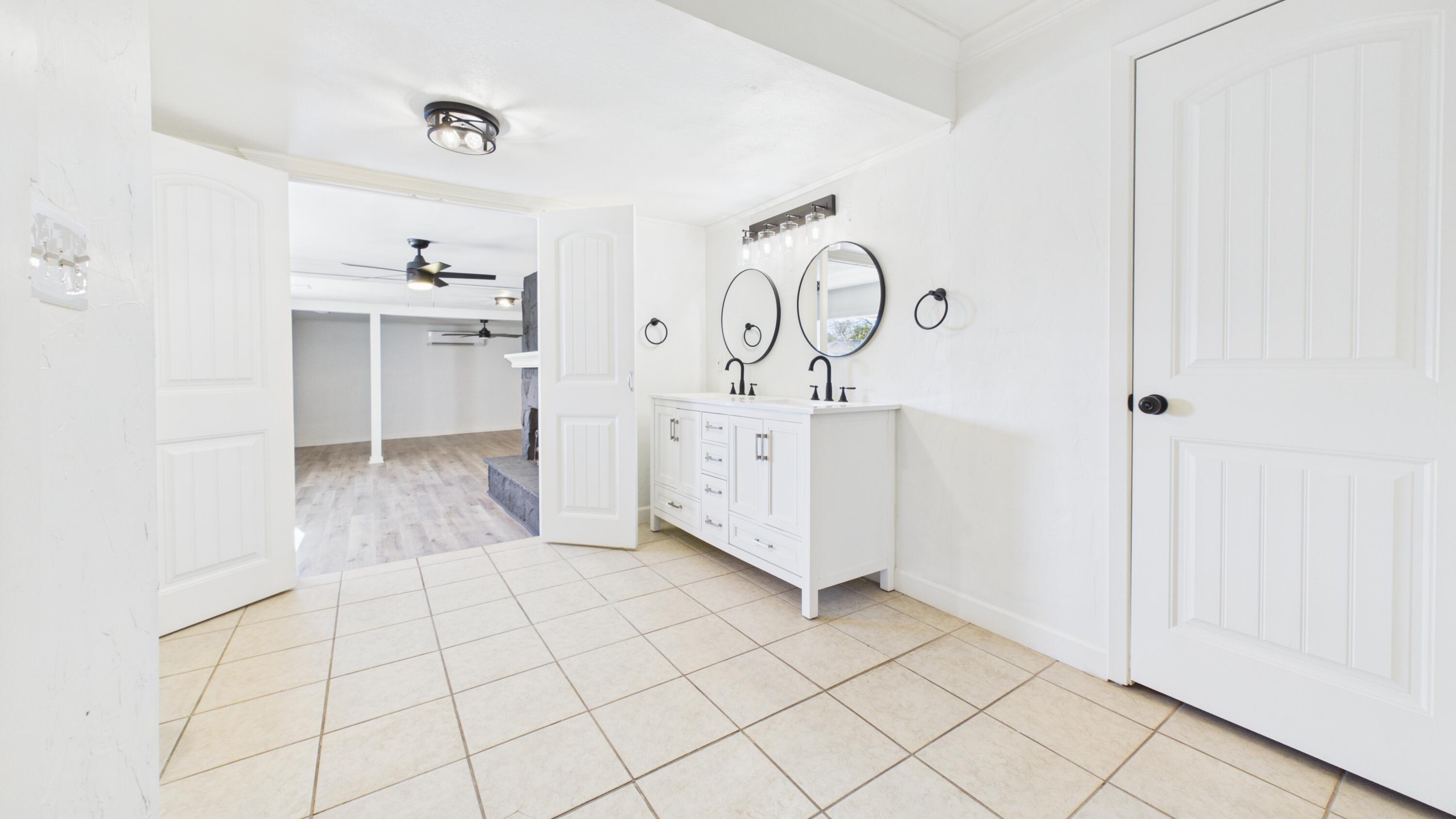 712 11th Street Shallowater, TX 79363 - Photo 38 of 61 CAM06379G6-PR0020-STILL079