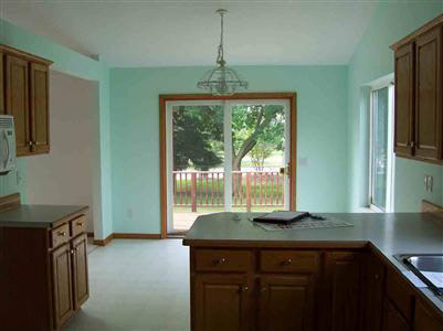 7039 Calkins Road Flint, MI 48532 - Photo 6 of 10 20206720-5.JPG