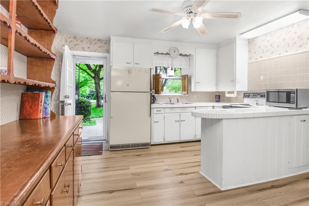 4115 Ebert Road Winston-Salem, NC 27127 - Photo 4 of 31