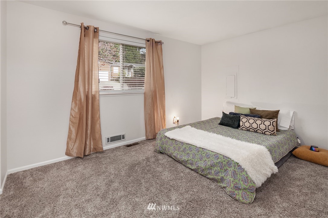 23106 19th Drive Southeast Bothell, WA 98021 - Photo 14 of 19