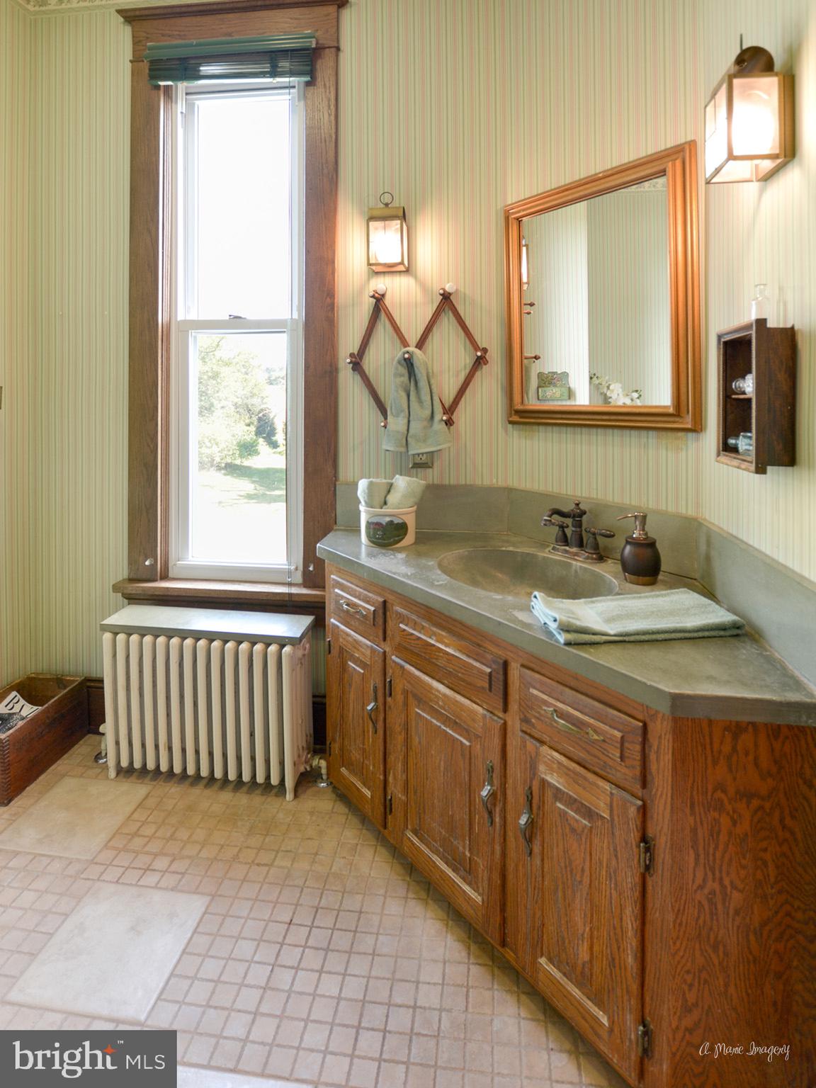 7229 Holter Road Middletown, MD 21769 - Photo 31 of 77 Upper level full bath