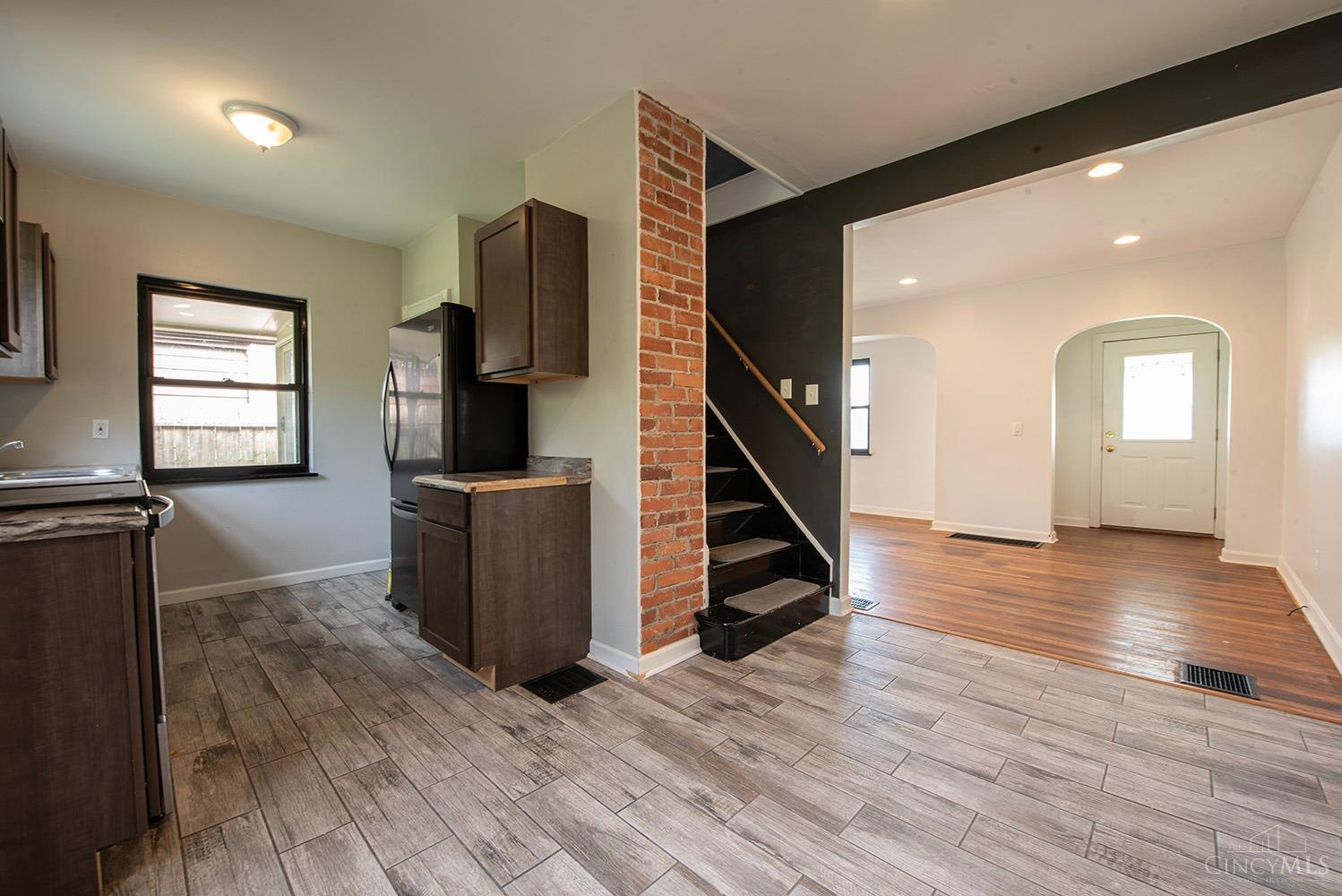 3643 Old Red Bank Road Cincinnati, OH 45208 - Photo 6 of 16