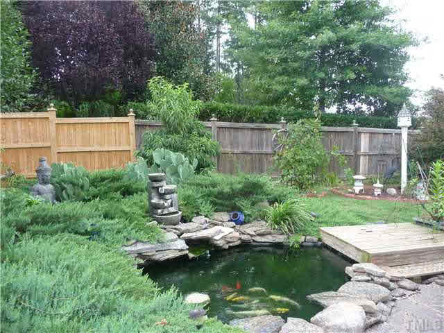7624 Silver View Lane Raleigh, NC 27613 - Photo 2 of 25 Back Yard