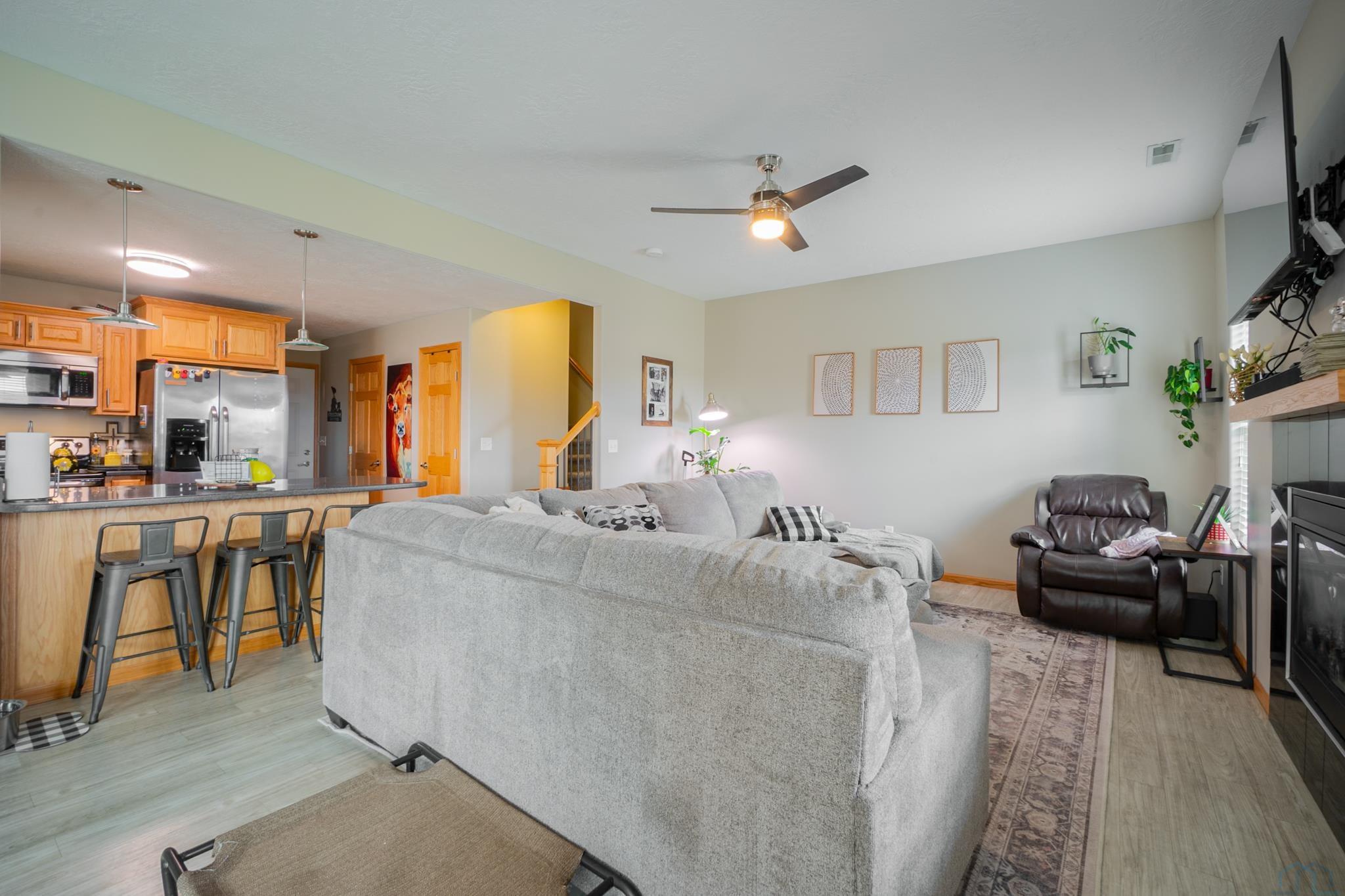 1019 Coffie Farm Road Sergeant Bluff, IA 51054 - Photo 7 of 28 Gallery Image 7