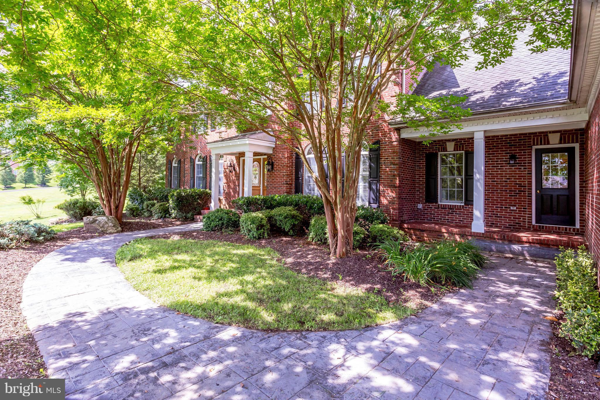 17559 Kinloch Ridge Court Leesburg, VA 20175 - Photo 3 of 30 Exterior (Front)