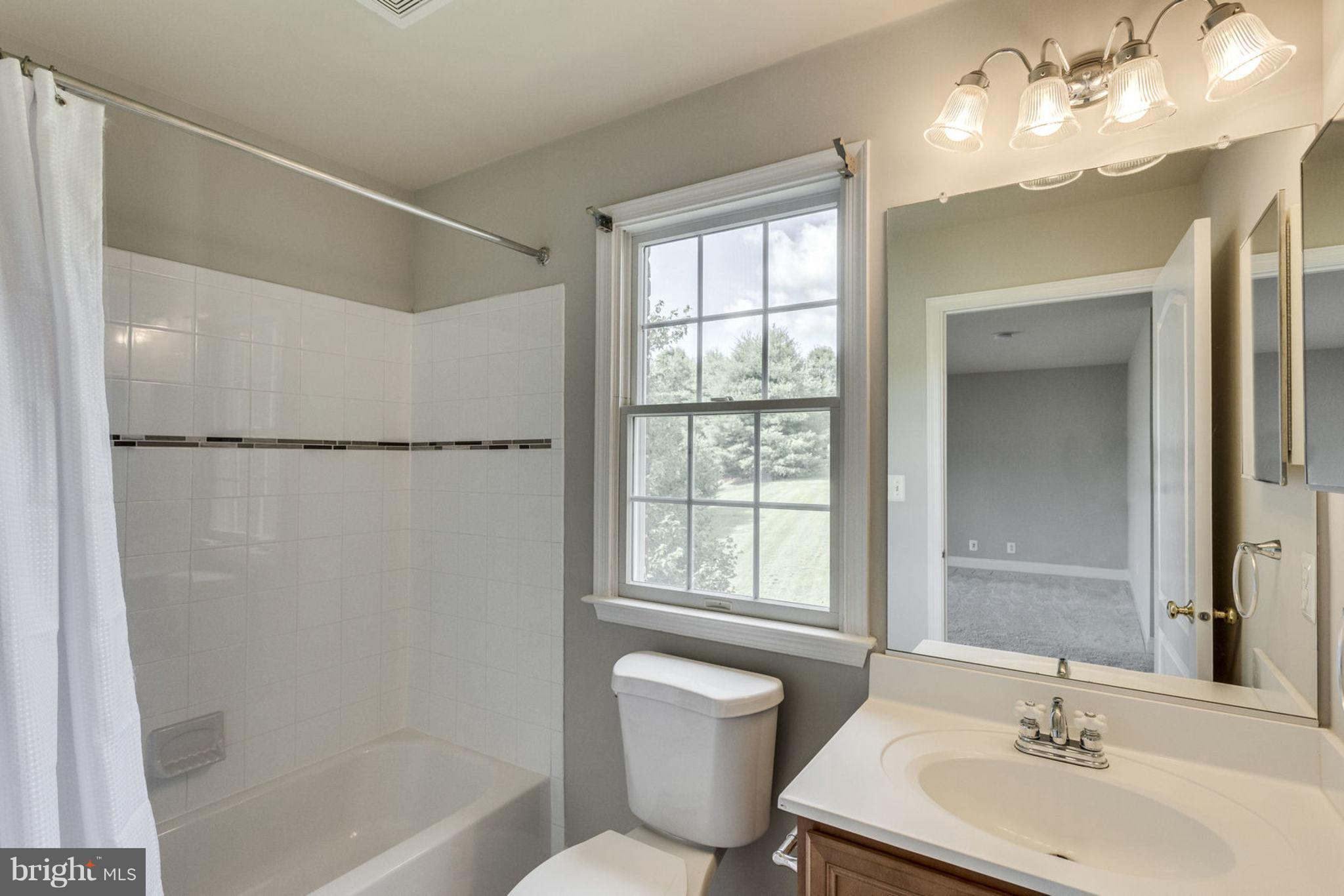 17559 Kinloch Ridge Court Leesburg, VA 20175 - Photo 23 of 30 Bedroom #5 En Suite Bath