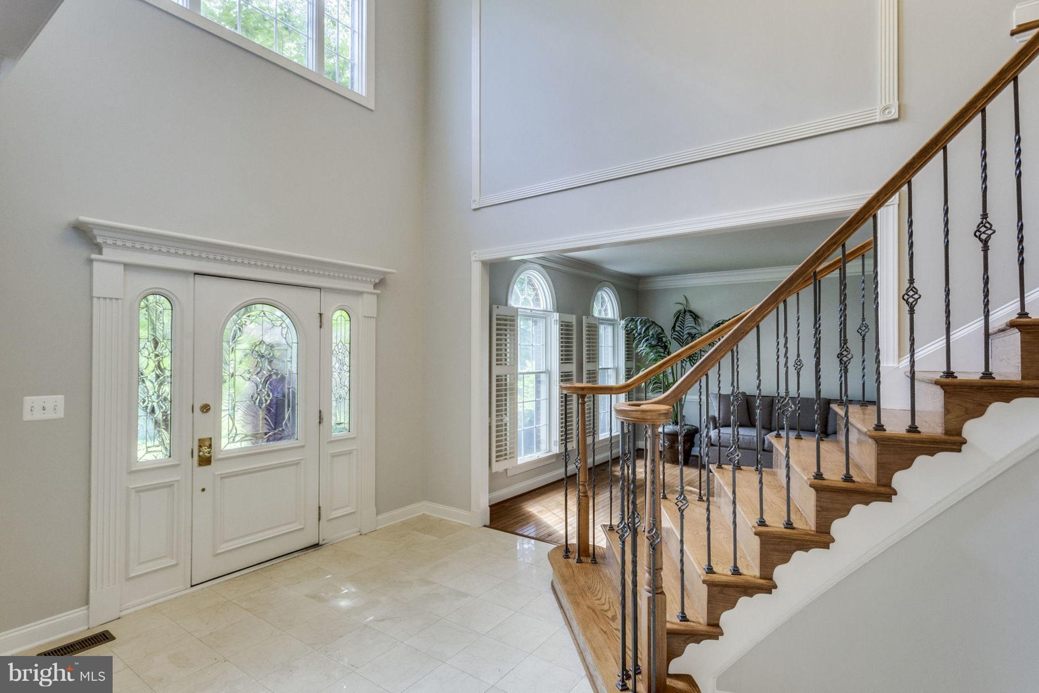 17559 Kinloch Ridge Court Leesburg, VA 20175 - Photo 4 of 30 Grand Marble Two Story Foyer