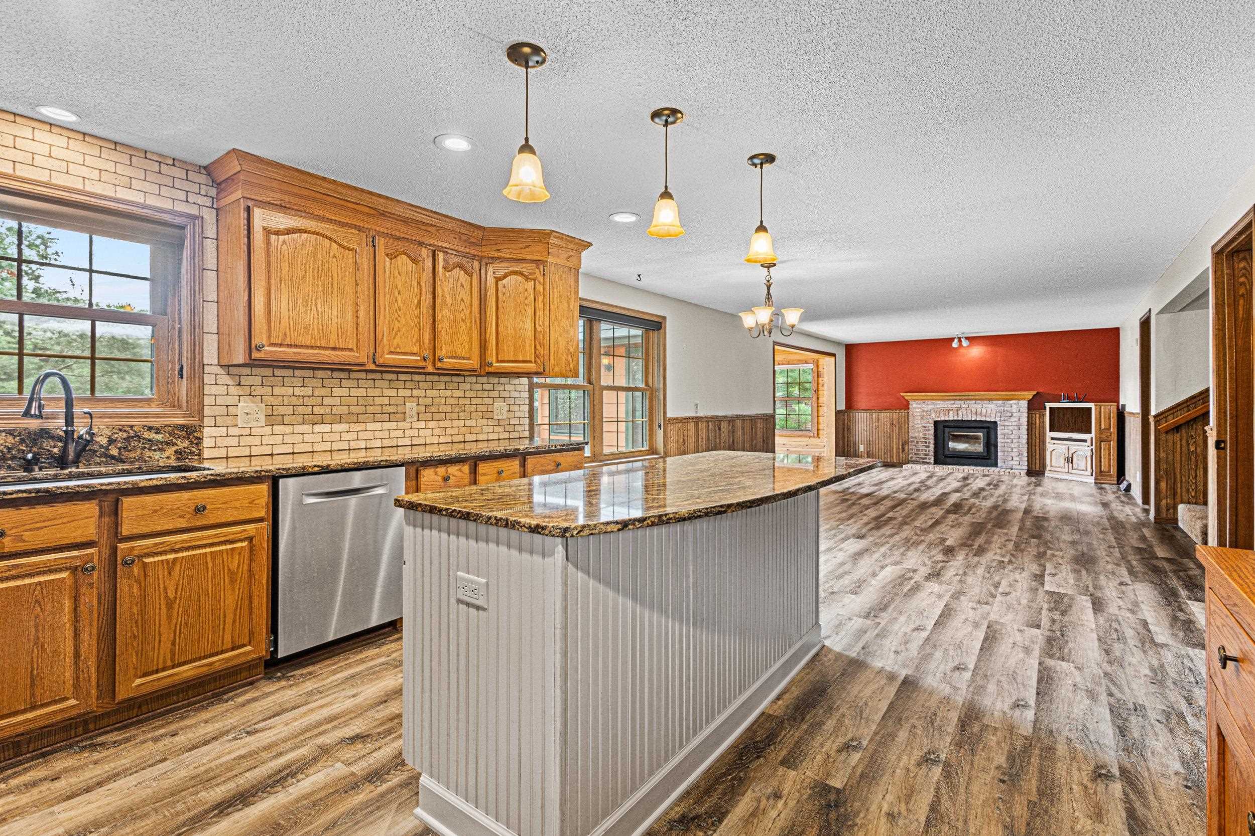 2555 Brown Deer Road Stoughton, WI 53589 - Photo 5 of 41