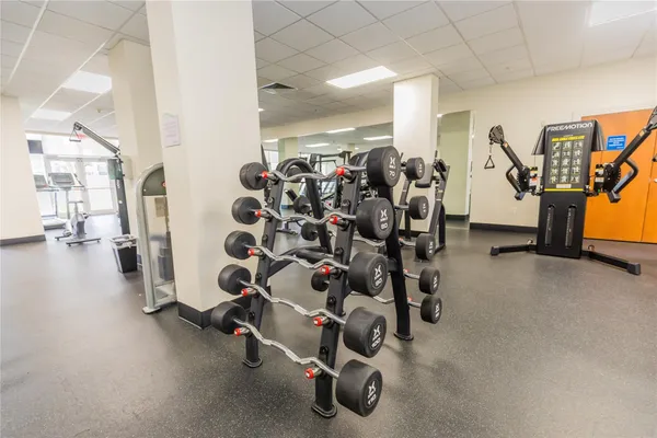 $3,300 | 3001 South Ocean Drive, Unit 1011, Hollywood, FL 33019