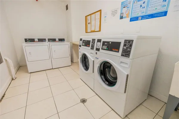 $3,300 | 3001 South Ocean Drive, Unit 1011, Hollywood, FL 33019