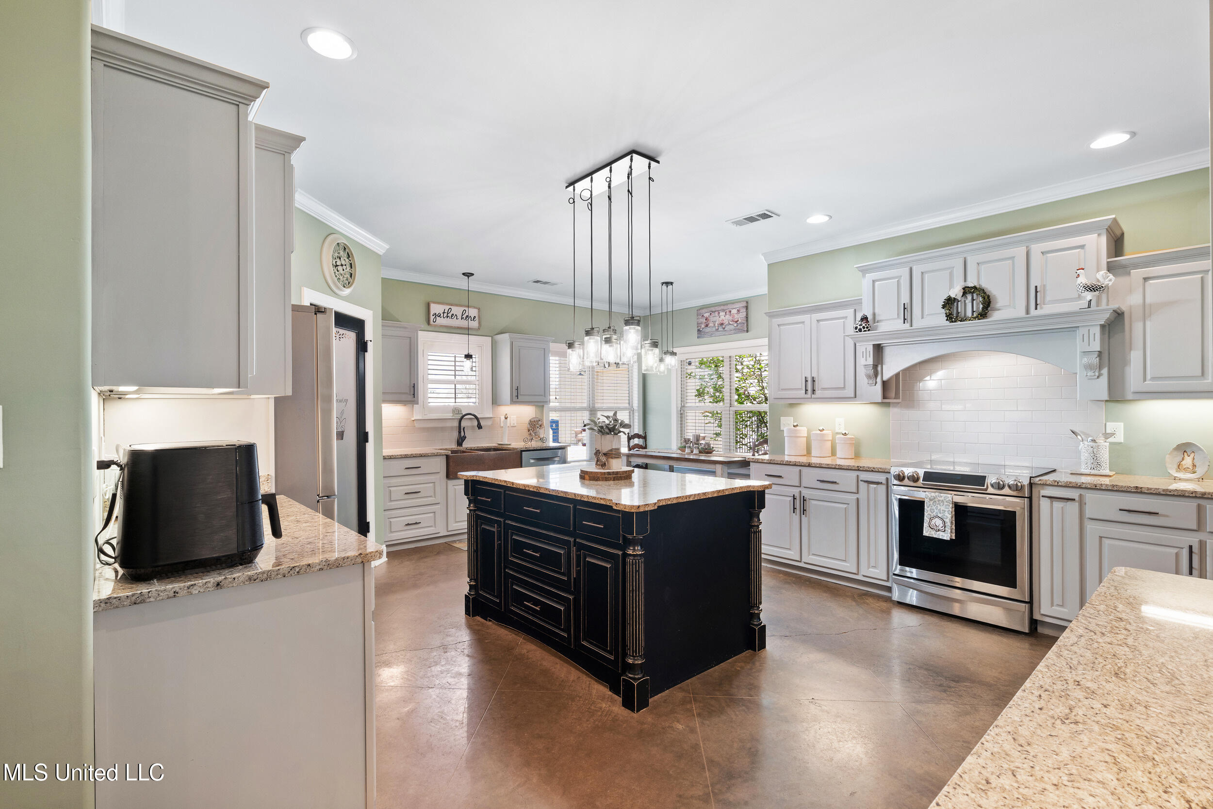 2850 Horn Lake Road Hernando, MS 38632 - Photo 21 of 56 Chef's dream kitchen!