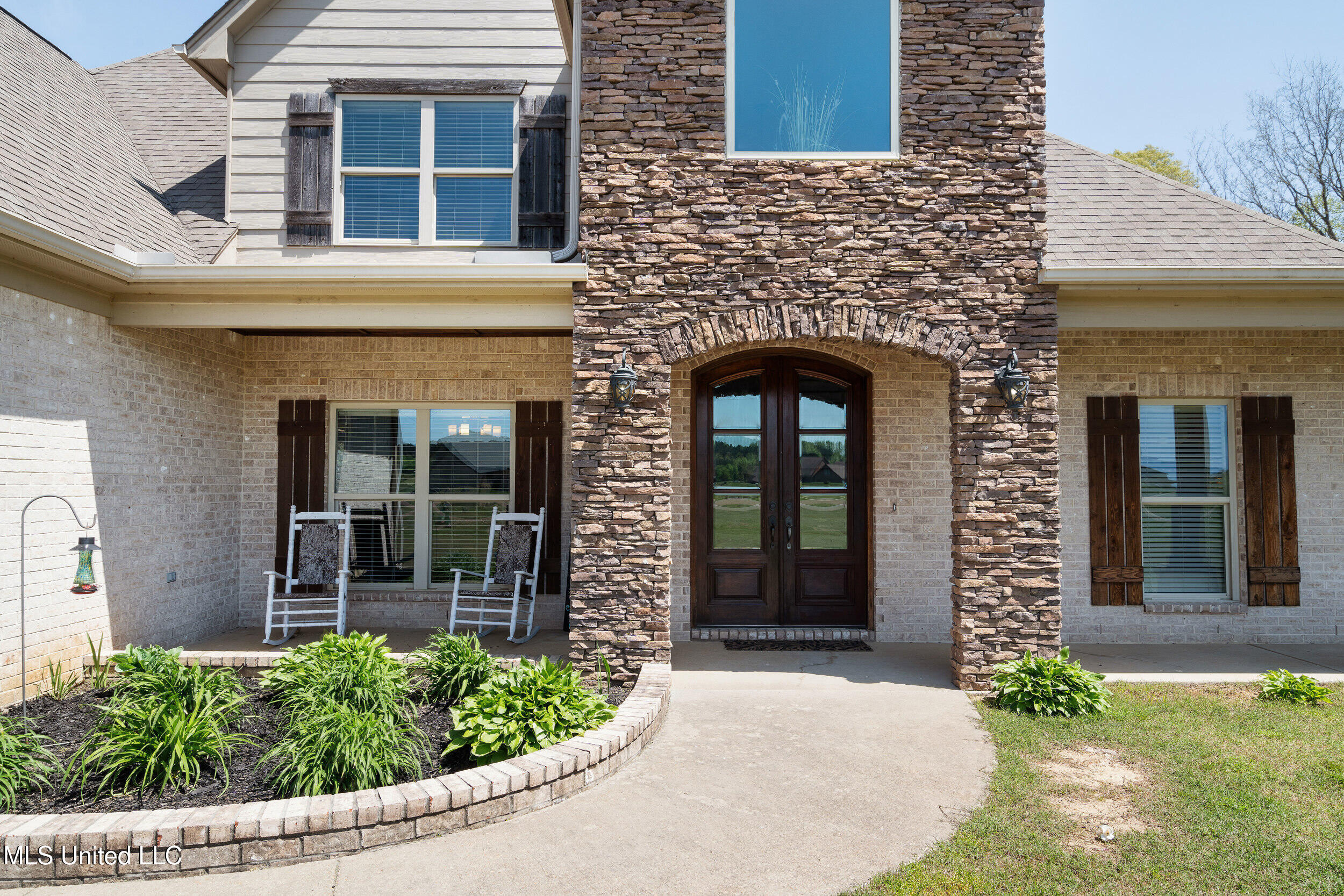 2850 Horn Lake Road Hernando, MS 38632 - Photo 5 of 56 Entry View!