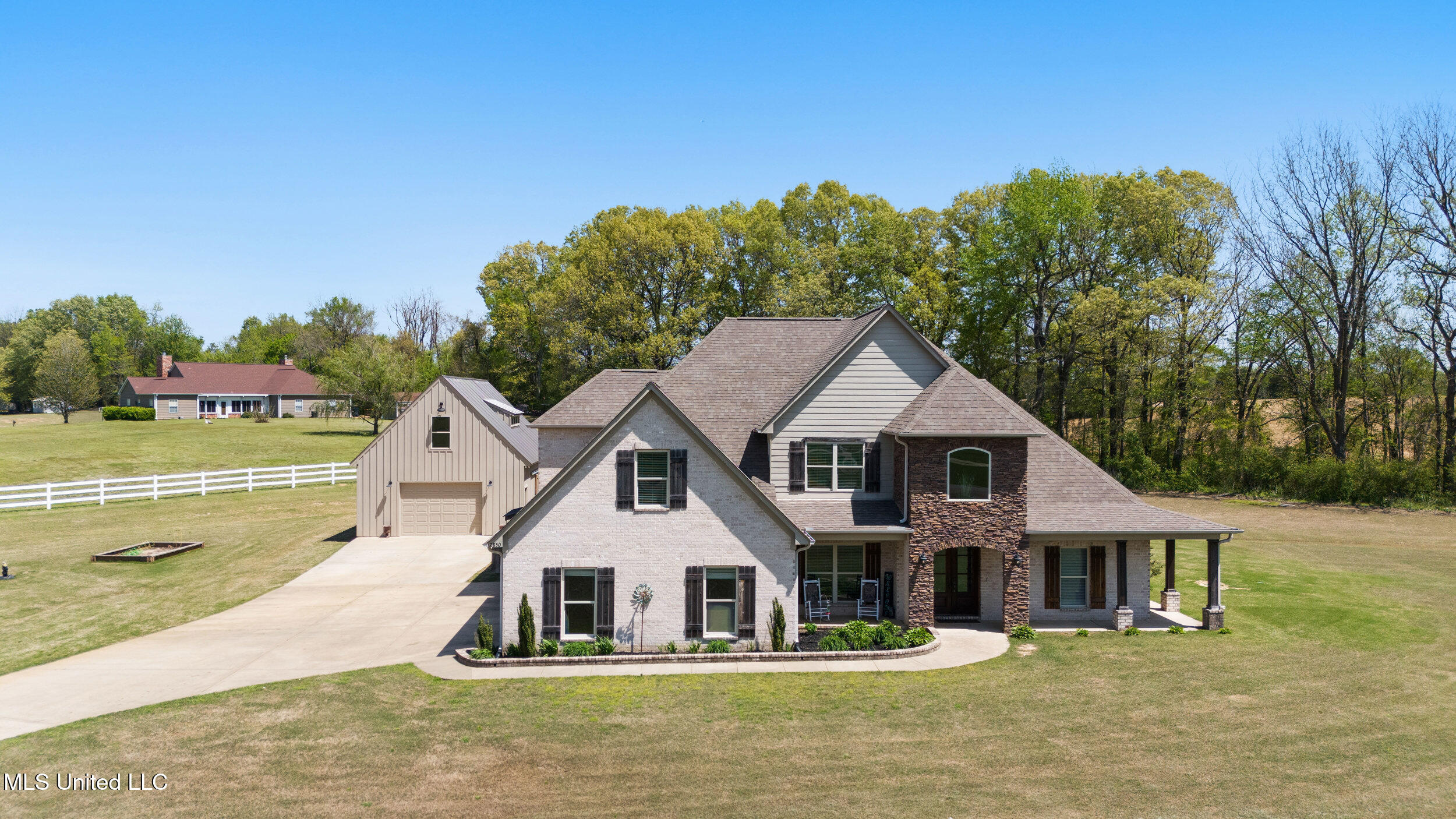 2850 Horn Lake Road Hernando, MS 38632 - Photo 7 of 56 Your home awaits!