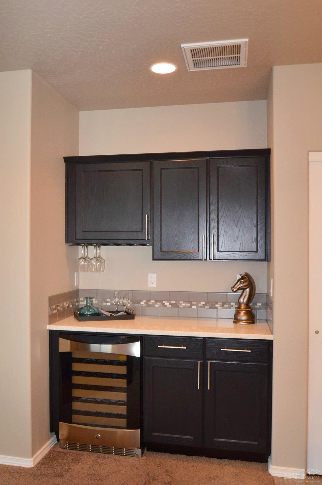 61816 Southeast Rolo Court Bend, OR 97702 - Photo 13 of 20 Home will be similar to photo/rendering