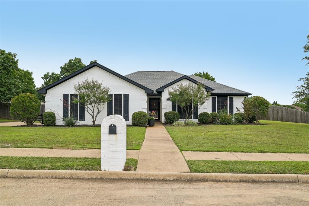 911 High Point Drive Midlothian, TX 76065 - Photo 2 of 28