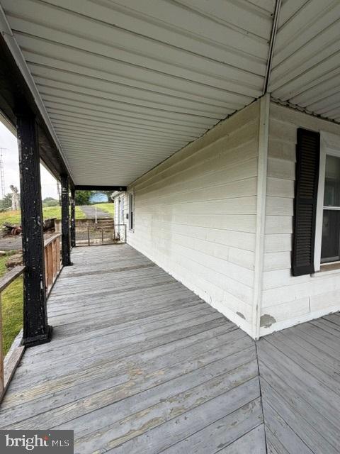 805 East B Street Brunswick, MD 21716 - Photo 5 of 26