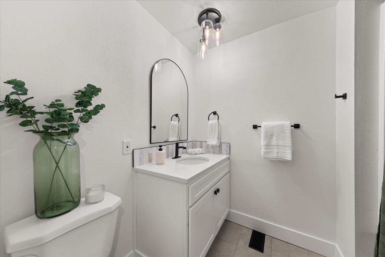 4427 West Shawnee Avenue Spokane, WA 99208 - Photo 37 of 50