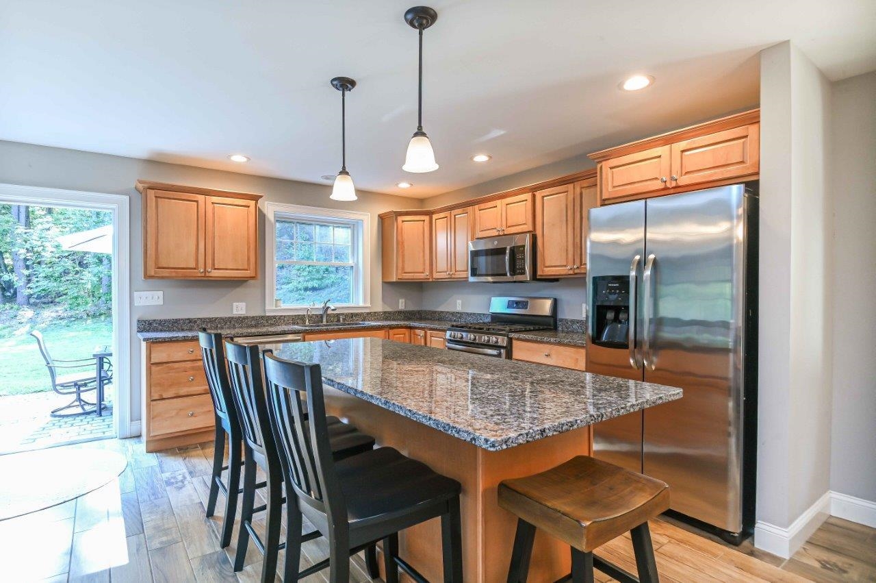 170 Clay Hill Road York, ME 03902 - Photo 7 of 40