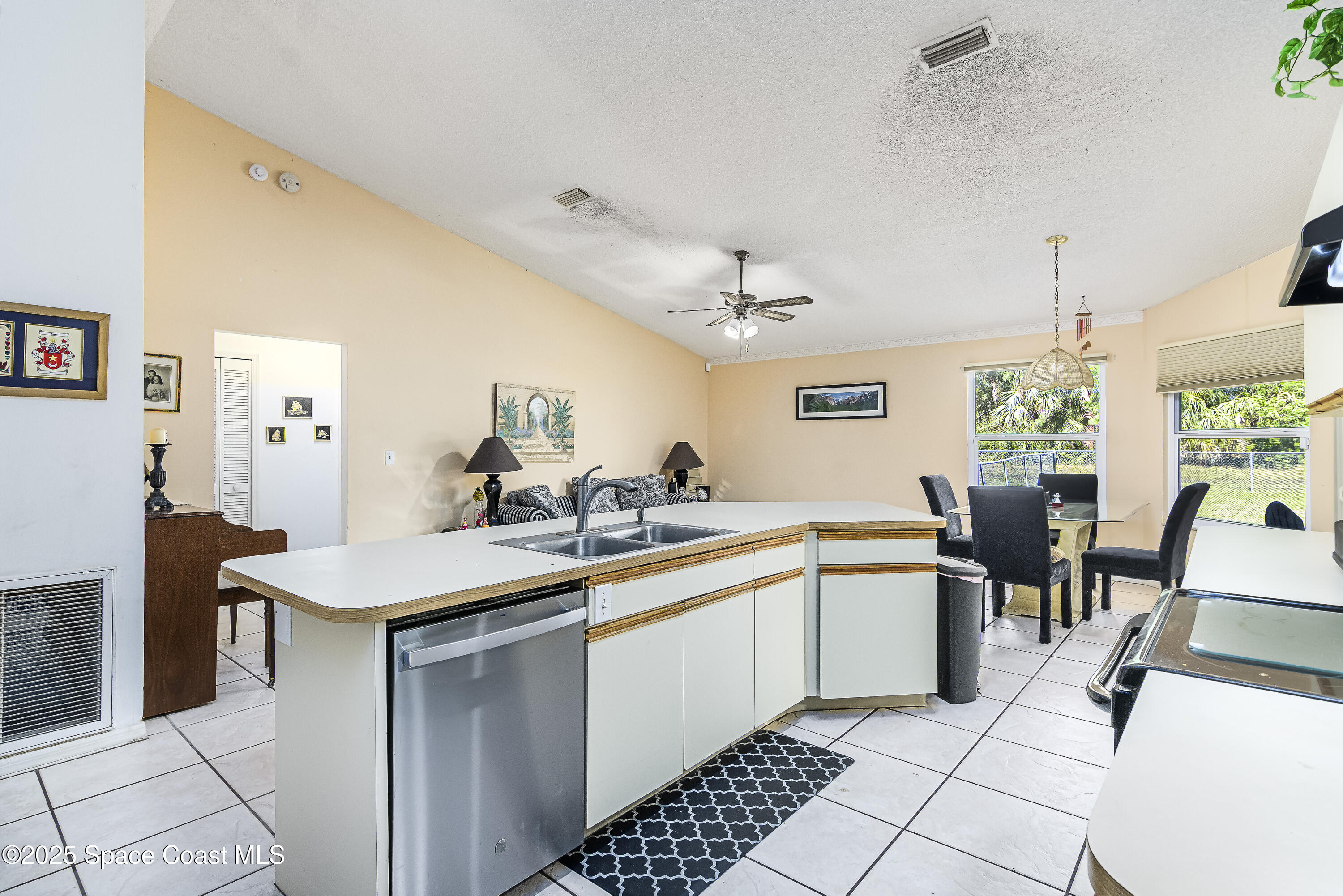 413 Abello Road Southeast Palm Bay, FL 32909 - Photo 13 of 28 Abello_full-20