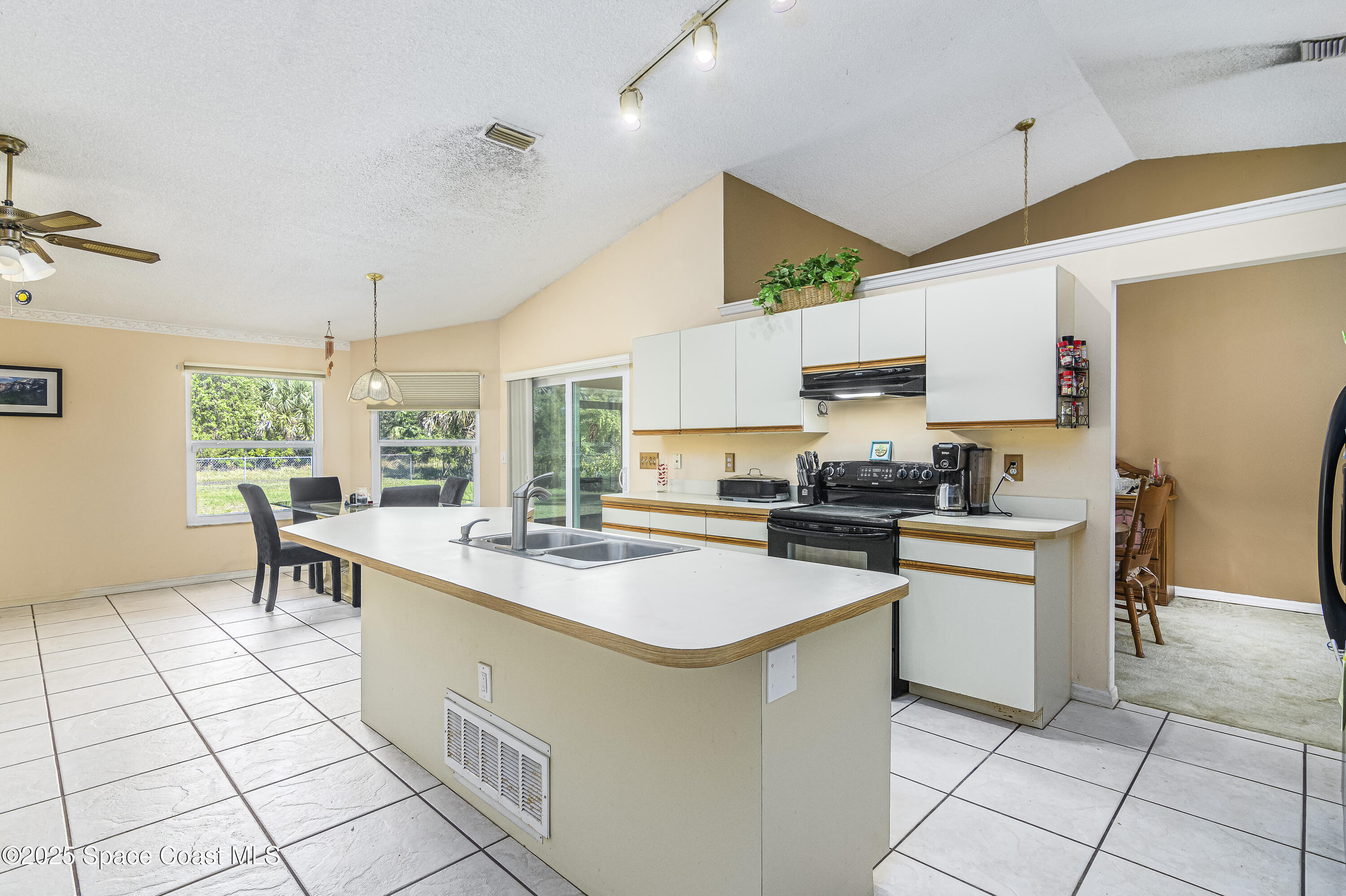 413 Abello Road Southeast Palm Bay, FL 32909 - Photo 14 of 28 Abello_full-21