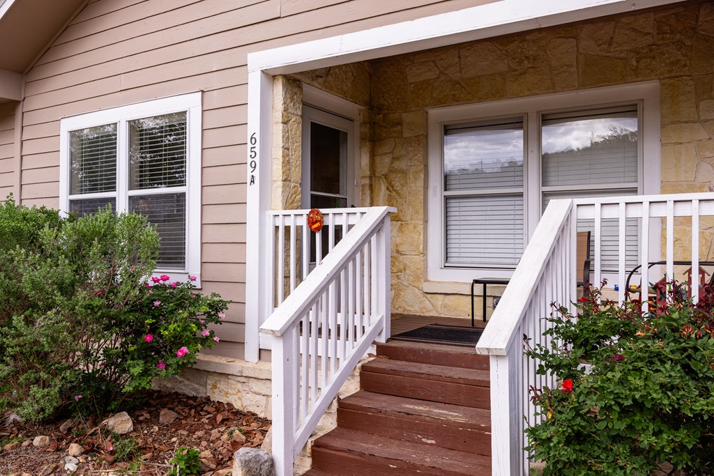 659 Town Creek Road Kerrville, TX 78028 - Photo 34 of 65