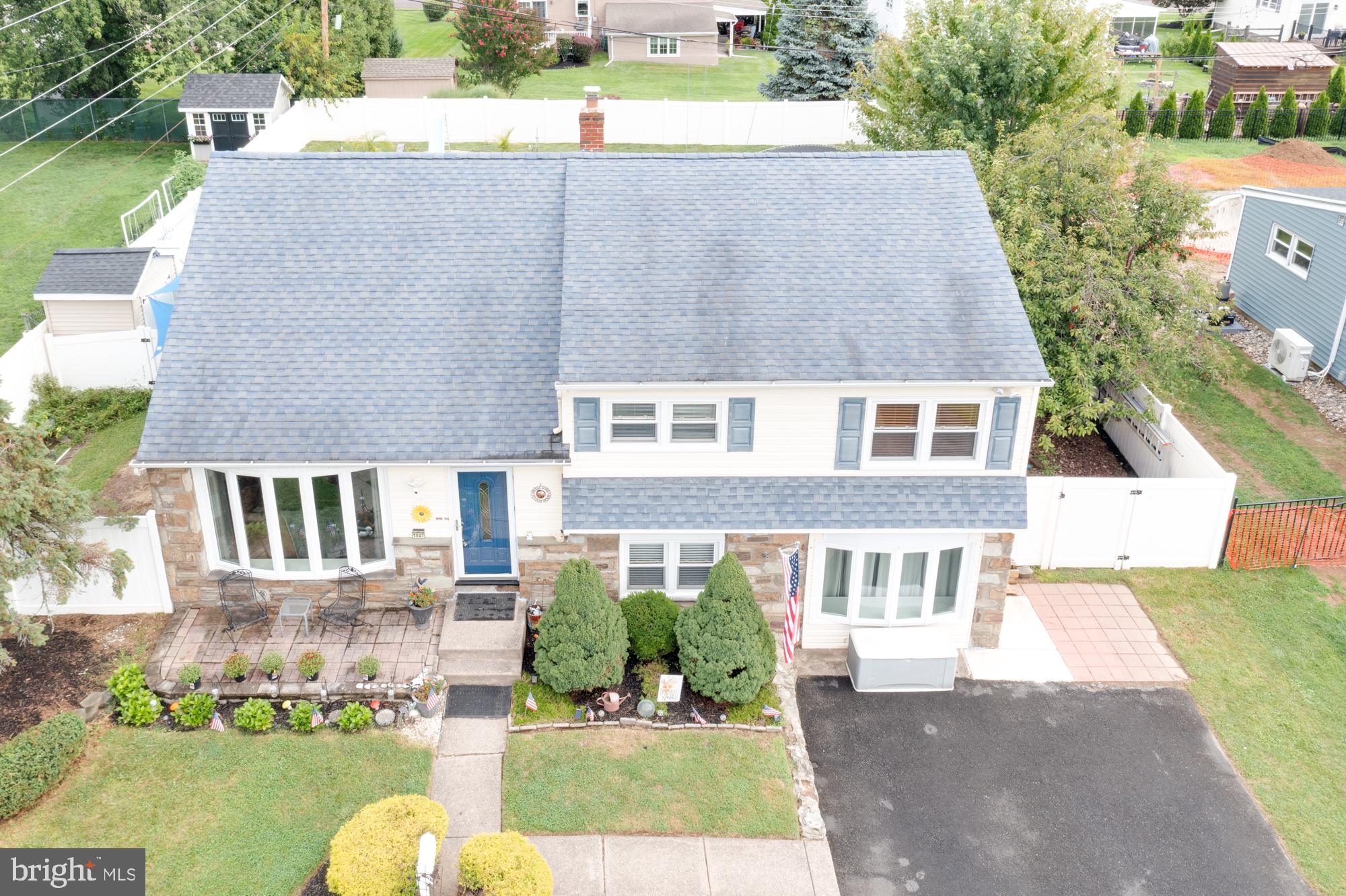 1047 Coronet Road Warminster, PA 18974 - Photo 7 of 50 Front