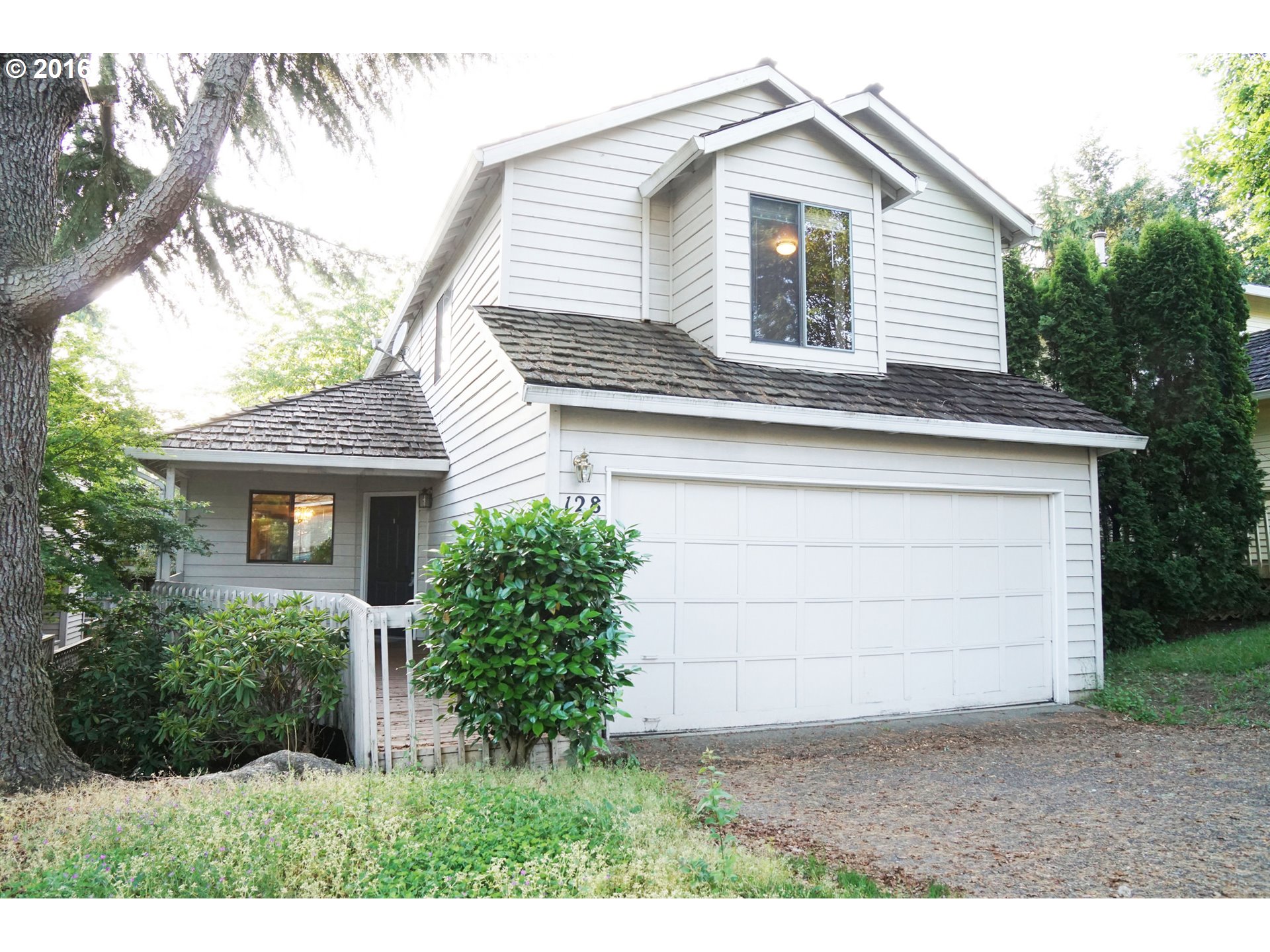 128 Kingsgate Road Lake Oswego, OR 97035 - Photo 1 of 21 Gallery Image 1