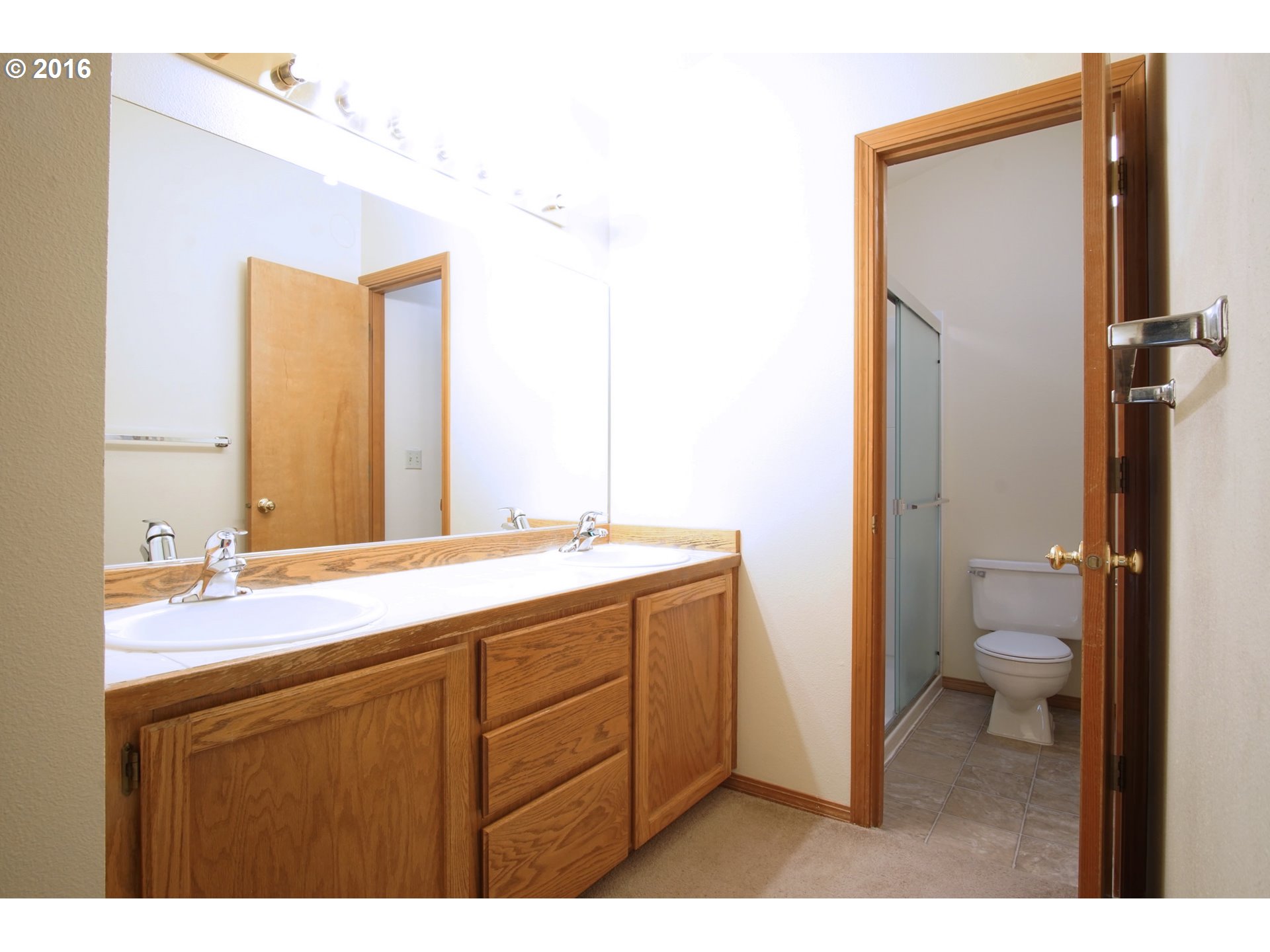 128 Kingsgate Road Lake Oswego, OR 97035 - Photo 14 of 21 Gallery Image 14