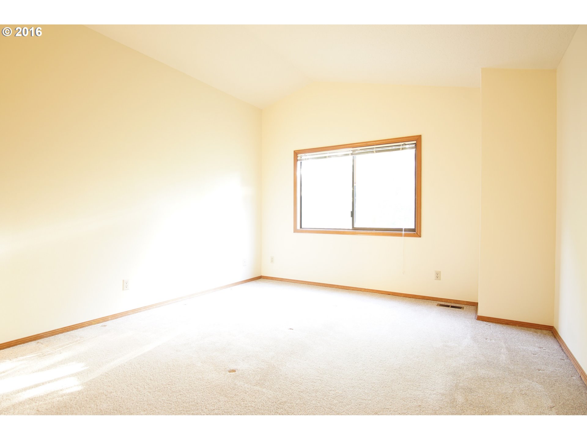 128 Kingsgate Road Lake Oswego, OR 97035 - Photo 15 of 21 Gallery Image 15