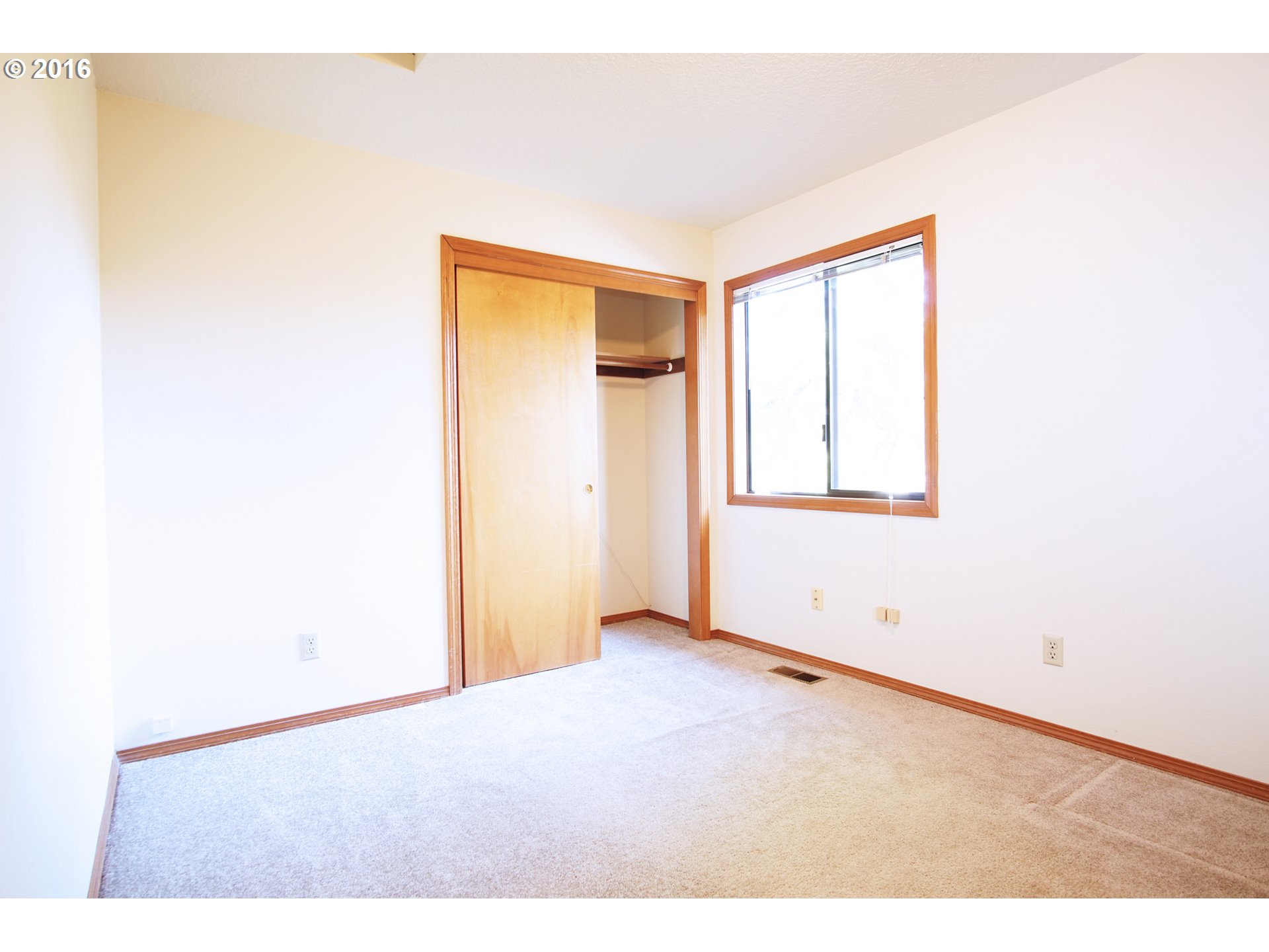 128 Kingsgate Road Lake Oswego, OR 97035 - Photo 17 of 21 Gallery Image 17
