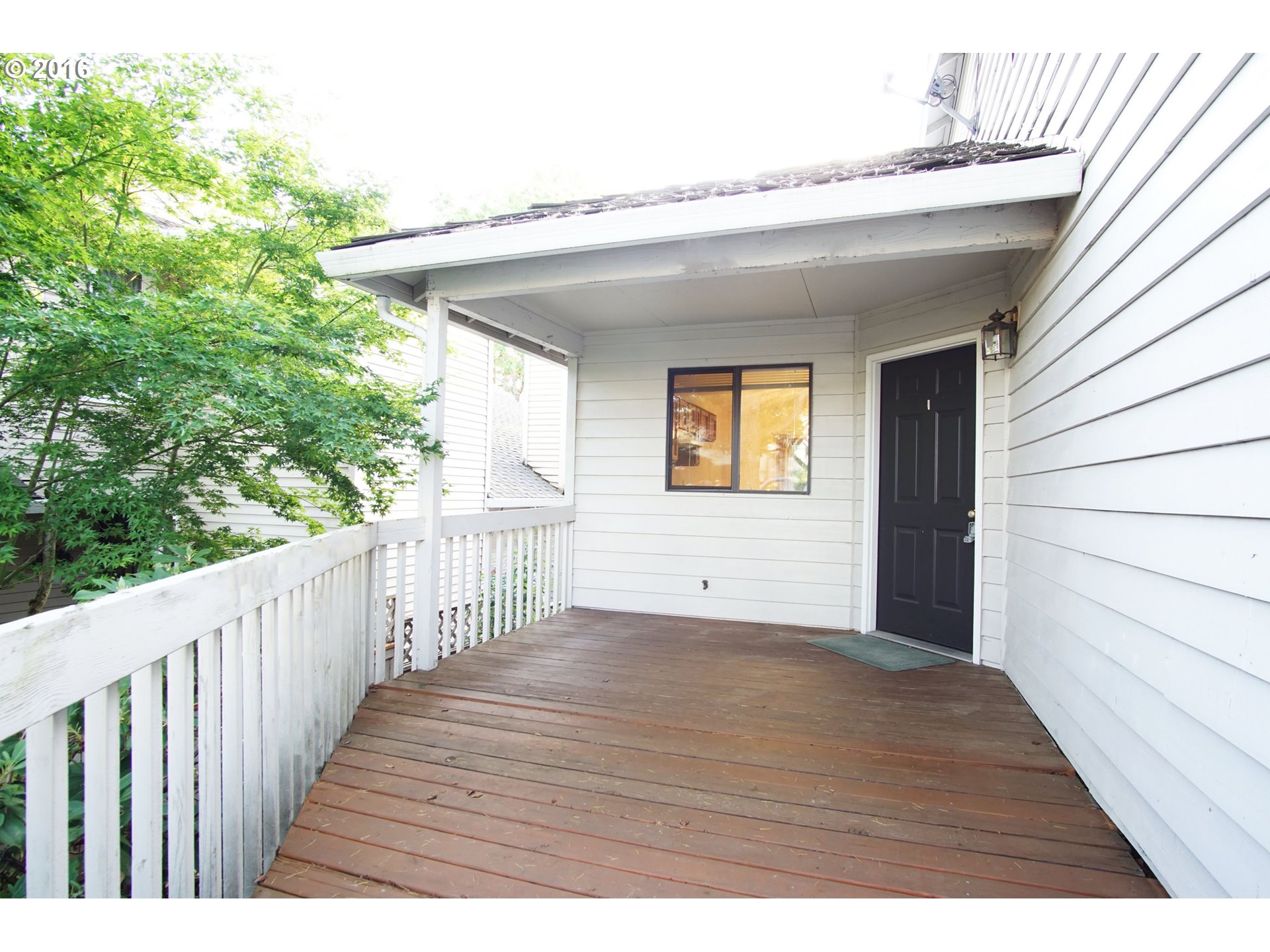 128 Kingsgate Road Lake Oswego, OR 97035 - Photo 2 of 21 Gallery Image 2
