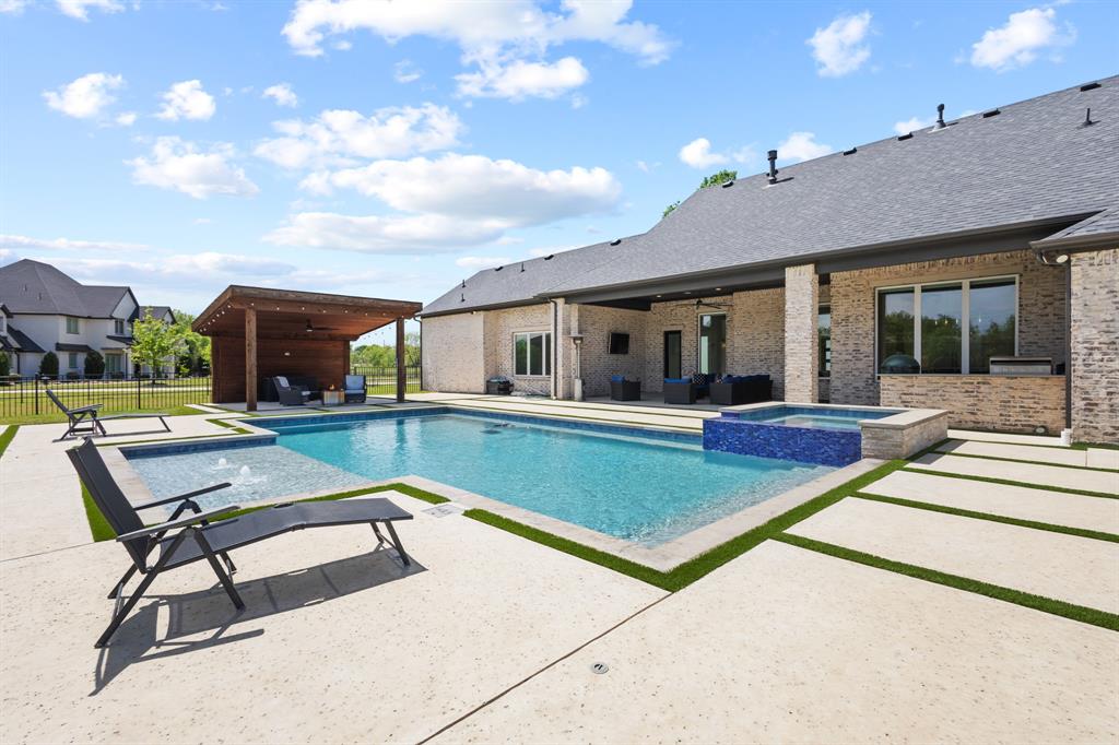 1285 Rimrock Drive Lucas, TX 75002 - Photo 34 of 37 a view of a patio with swimming pool table and chairs