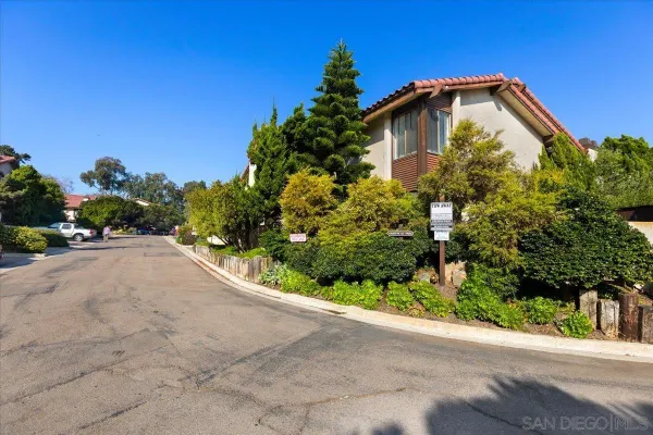 $819,000 | 13750 Ruette Le Parc, Unit A, Del Mar, CA 92014