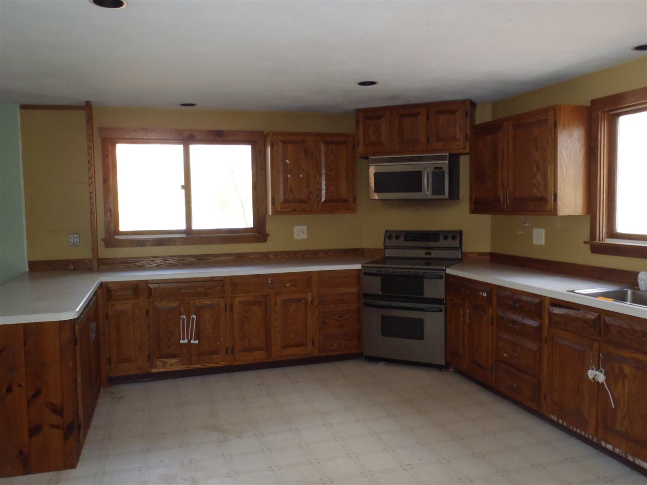 146 Little Mill Road Sandown, NH 03873 - Photo 8 of 25