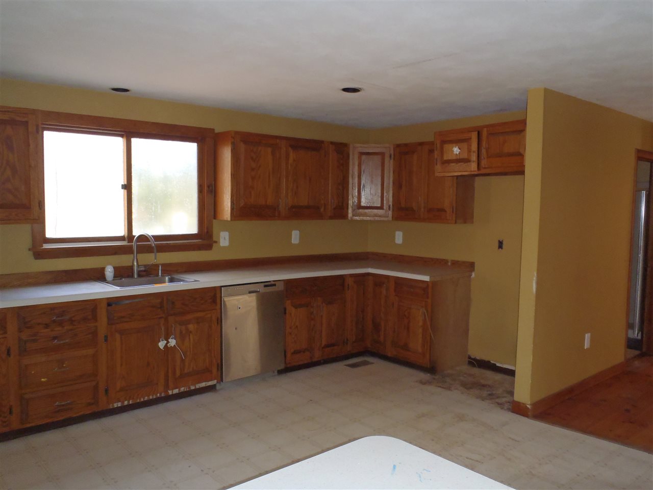 146 Little Mill Road Sandown, NH 03873 - Photo 9 of 25