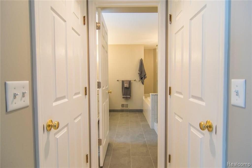 3149 Courtfield Drive Rochester Hills, MI 48309 - Photo 27 of 58