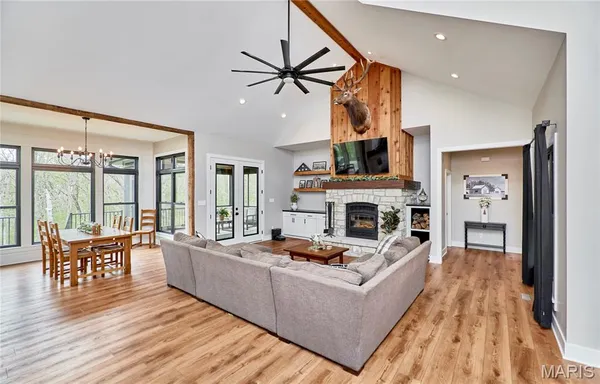 $975,000 | 354 Pine Bluff Way, Troy, MO 63379