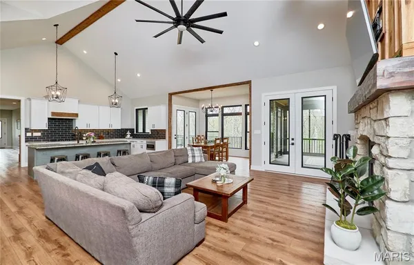 $975,000 | 354 Pine Bluff Way, Troy, MO 63379