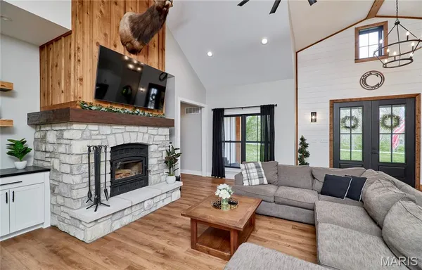 $975,000 | 354 Pine Bluff Way, Troy, MO 63379