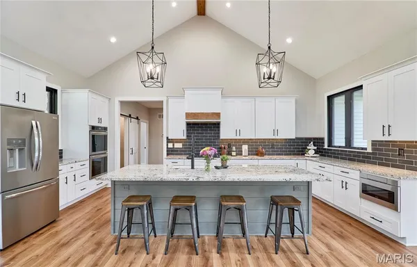 $975,000 | 354 Pine Bluff Way, Troy, MO 63379