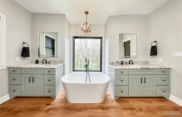 $975,000 | 354 Pine Bluff Way, Troy, MO 63379