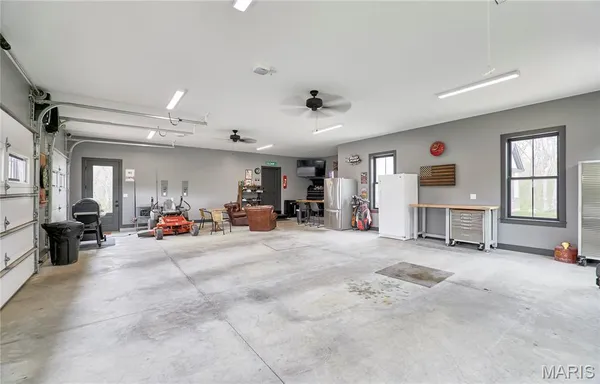 $975,000 | 354 Pine Bluff Way, Troy, MO 63379