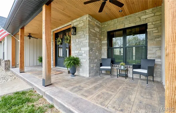 $975,000 | 354 Pine Bluff Way, Troy, MO 63379