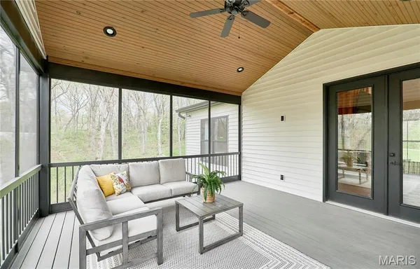 $975,000 | 354 Pine Bluff Way, Troy, MO 63379