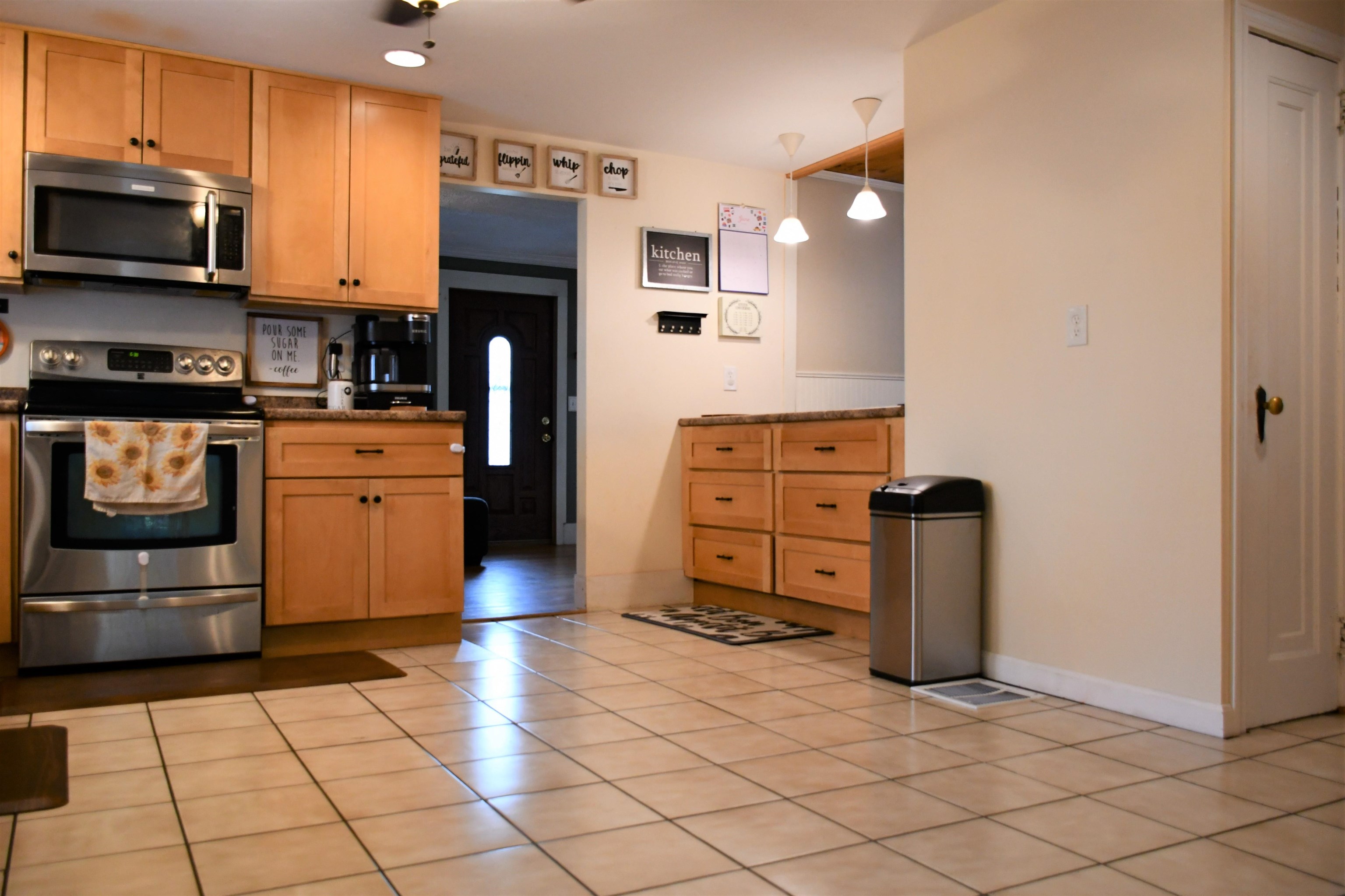 7 Furbush Street Rochester, NH 03867 - Photo 3 of 31