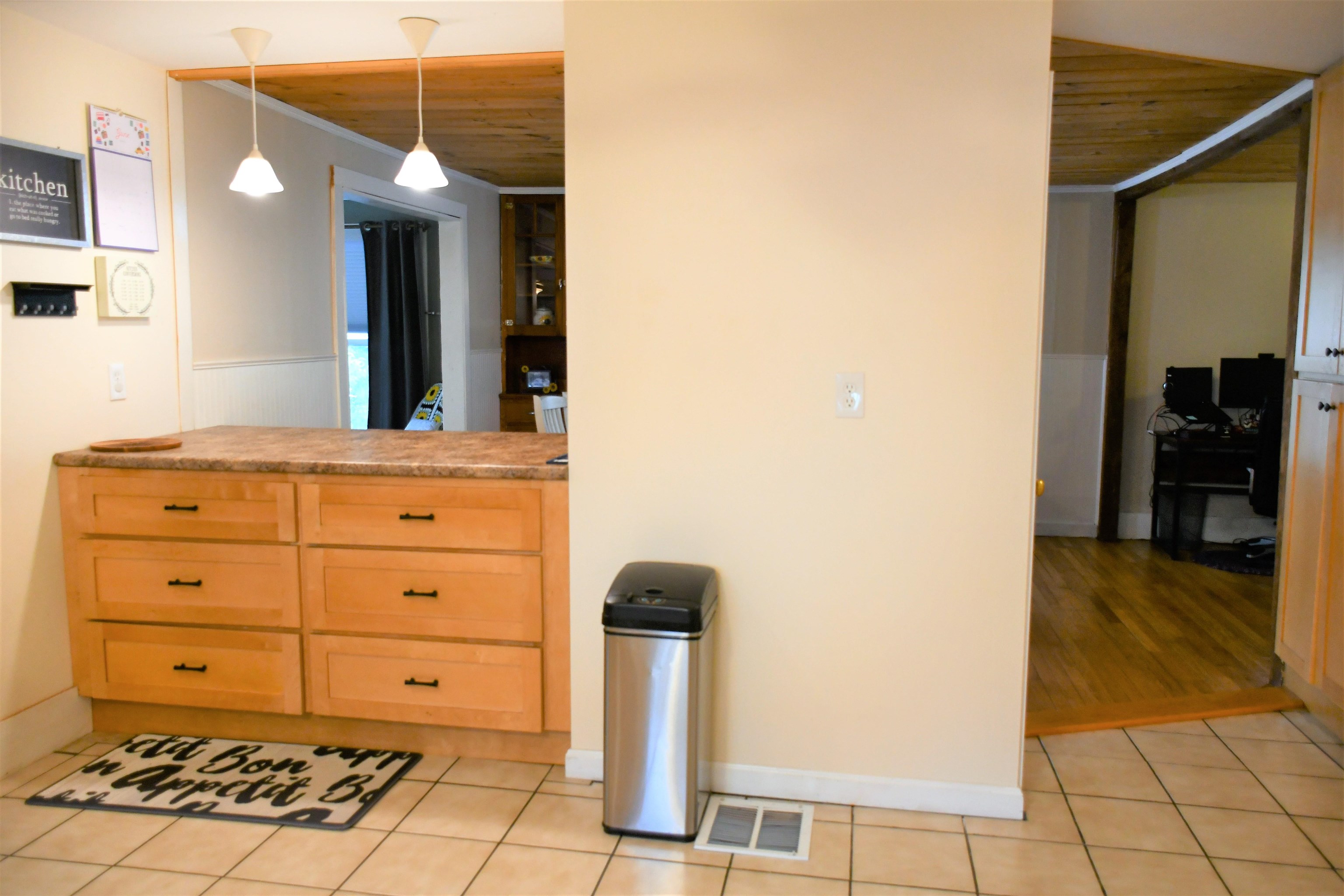 7 Furbush Street Rochester, NH 03867 - Photo 4 of 31