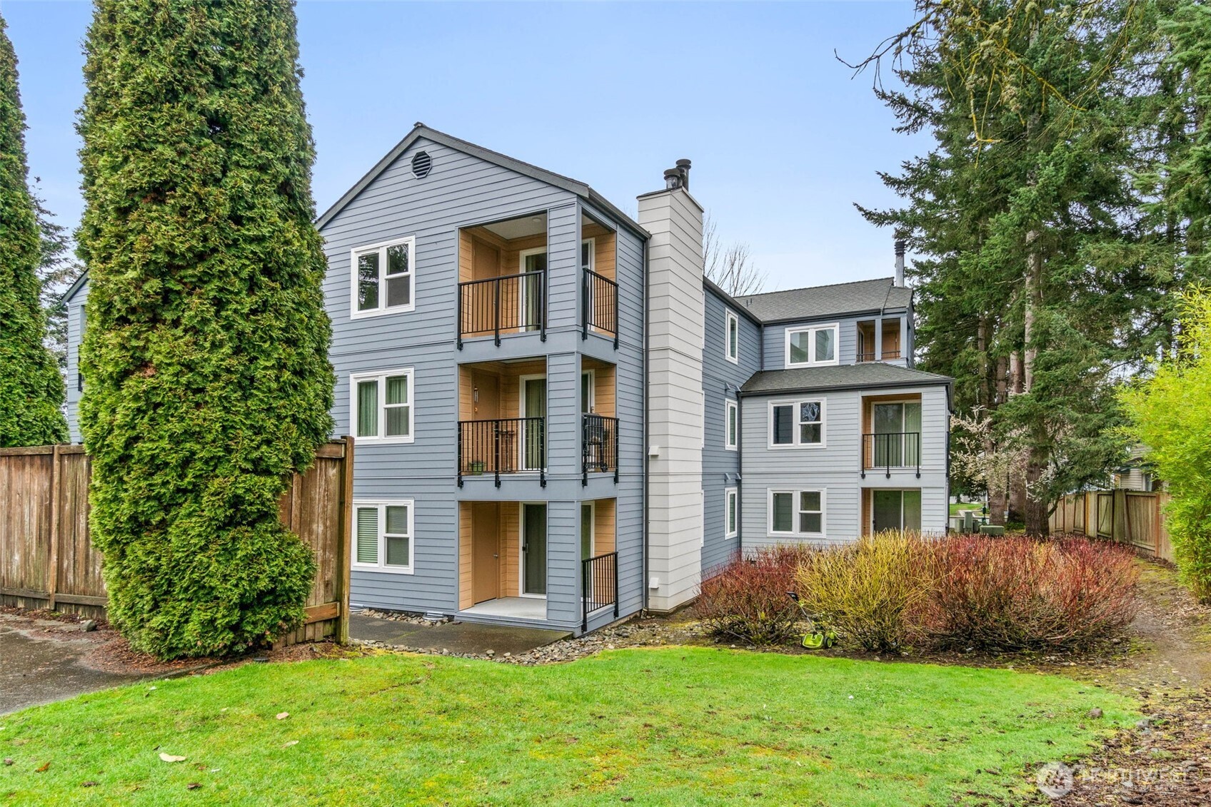 20318 Bothell Everett Highway, Unit A204 Bothell, WA 98012 - Photo 26 of 34