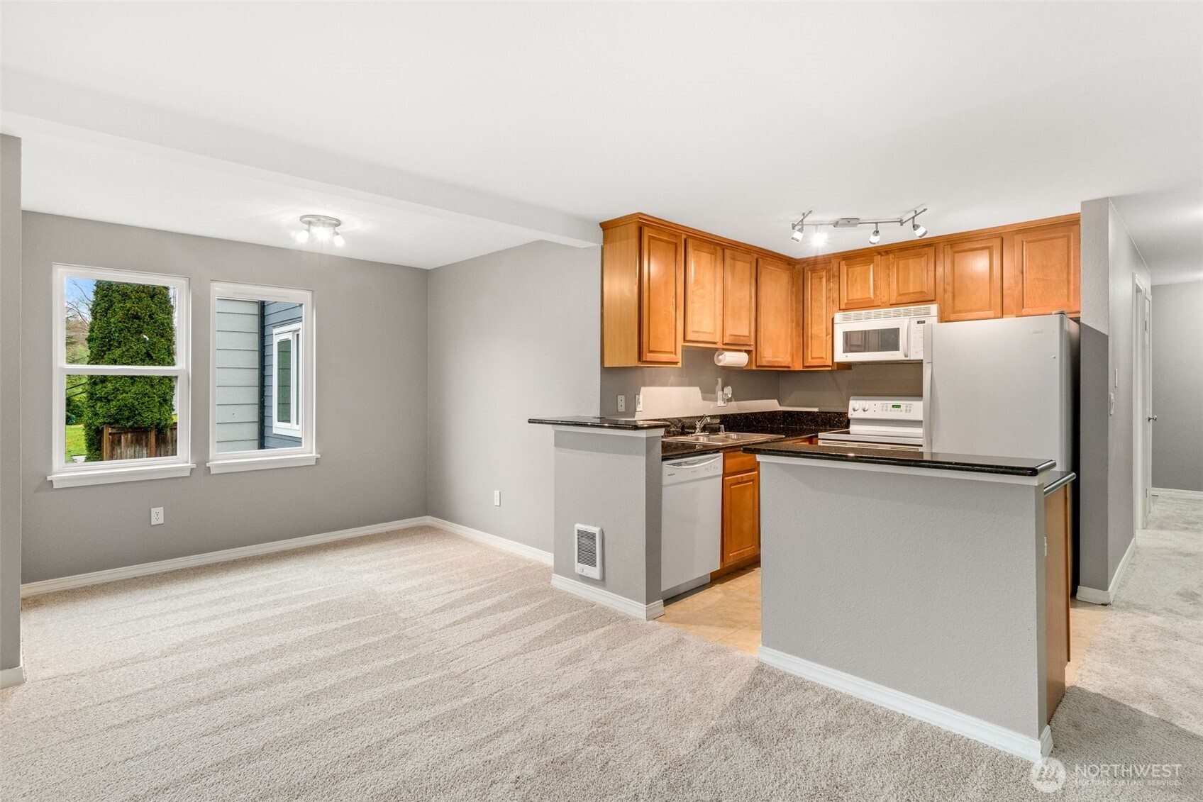 20318 Bothell Everett Highway, Unit A204 Bothell, WA 98012 - Photo 10 of 34