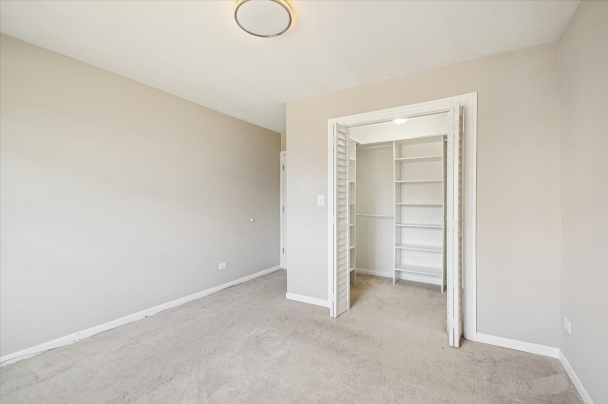 266 12th Street, Unit 3A Wheeling, IL 60090 - Photo 8 of 11