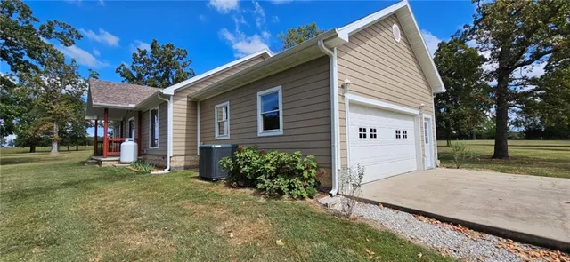 $599,900 | 14674 State Highway West, Wheatland, MO 65779